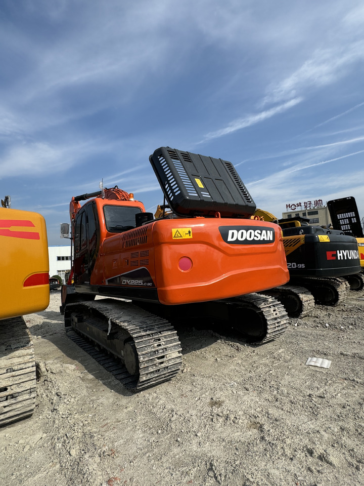 DOOSAN DX225 - حفارات زحافة: صور 4 DOOSAN DX225 - حفارات زحافة: صور 4