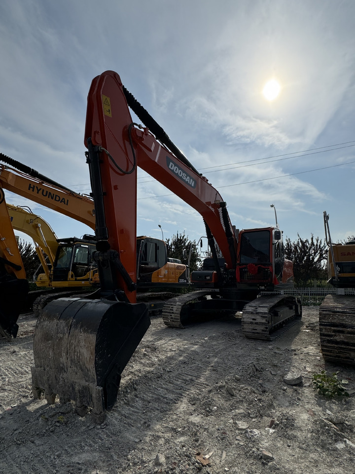 DOOSAN DX225 - حفارات زحافة: صور 3 DOOSAN DX225 - حفارات زحافة: صور 3