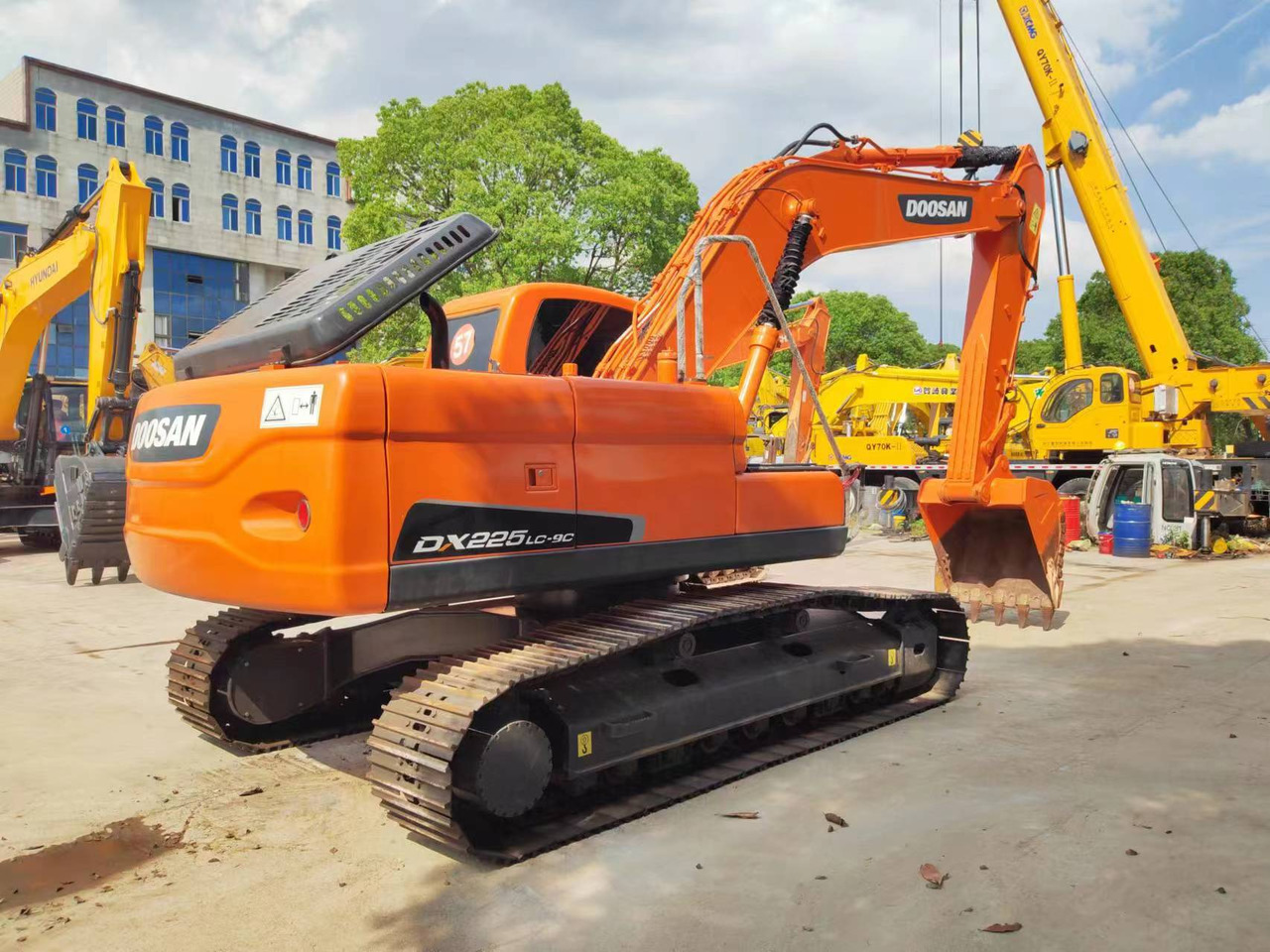 DOOSAN DX225 - حفارات زحافة: صور 3 DOOSAN DX225 - حفارات زحافة: صور 3