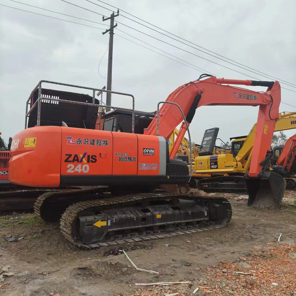 HITACHI ZX240 - حفارات زحافة: صور 1 HITACHI ZX240 - حفارات زحافة: صور 1