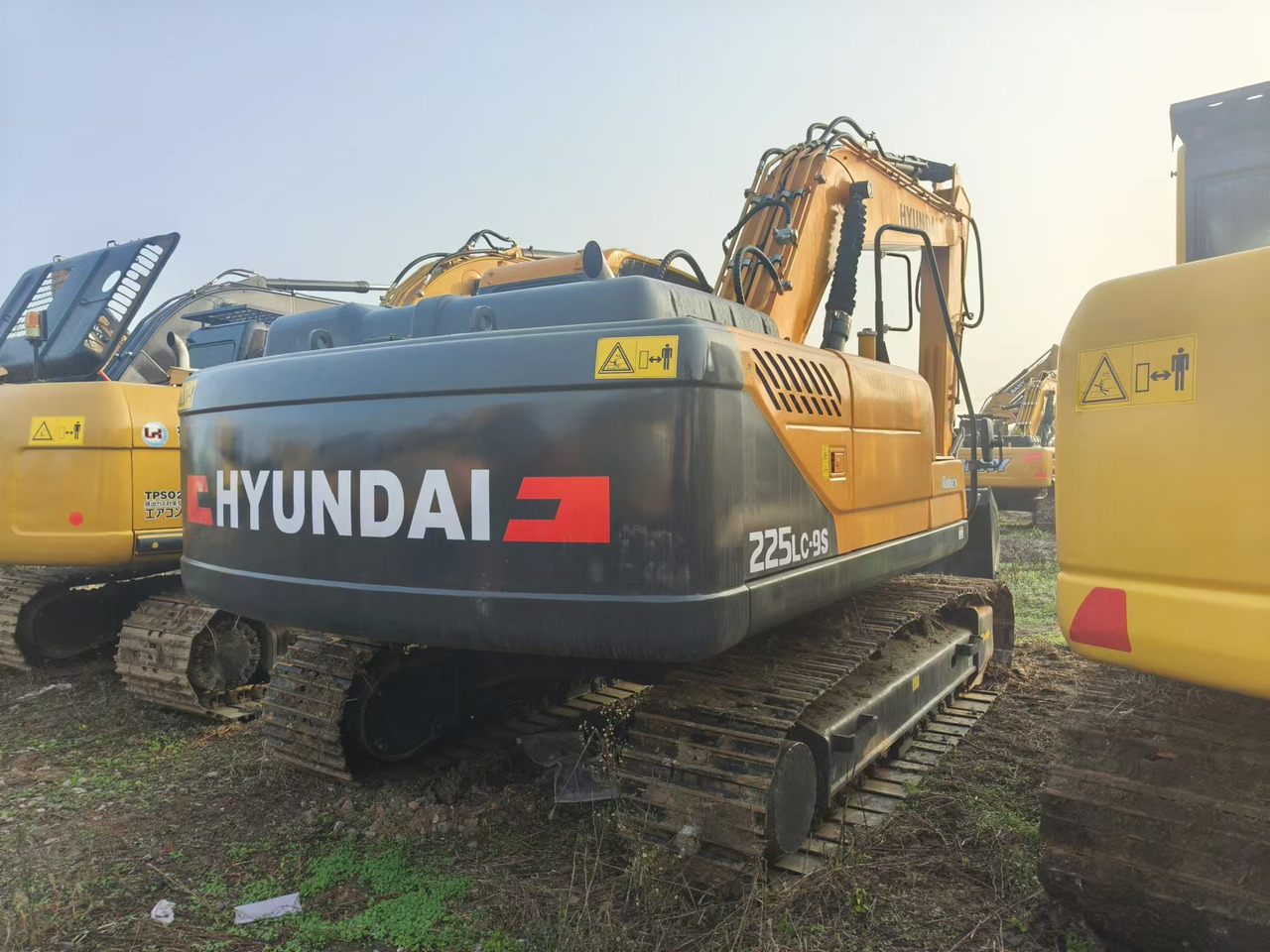 حفارات زحافة HYUNDAI ROBEX 225LC-9S: صور 6 حفارات زحافة HYUNDAI ROBEX 225LC-9S: صور 6