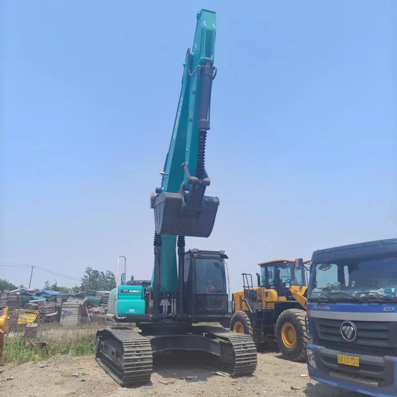 KOBELCO SK350 - حفارات زحافة: صور 3 KOBELCO SK350 - حفارات زحافة: صور 3