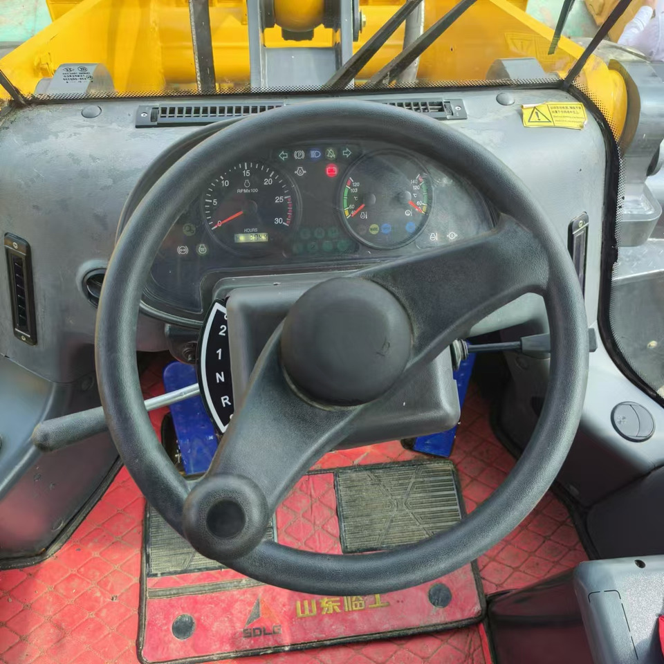 اللودر بعجل SDLG L956F: صور 14 اللودر بعجل SDLG L956F: صور 14