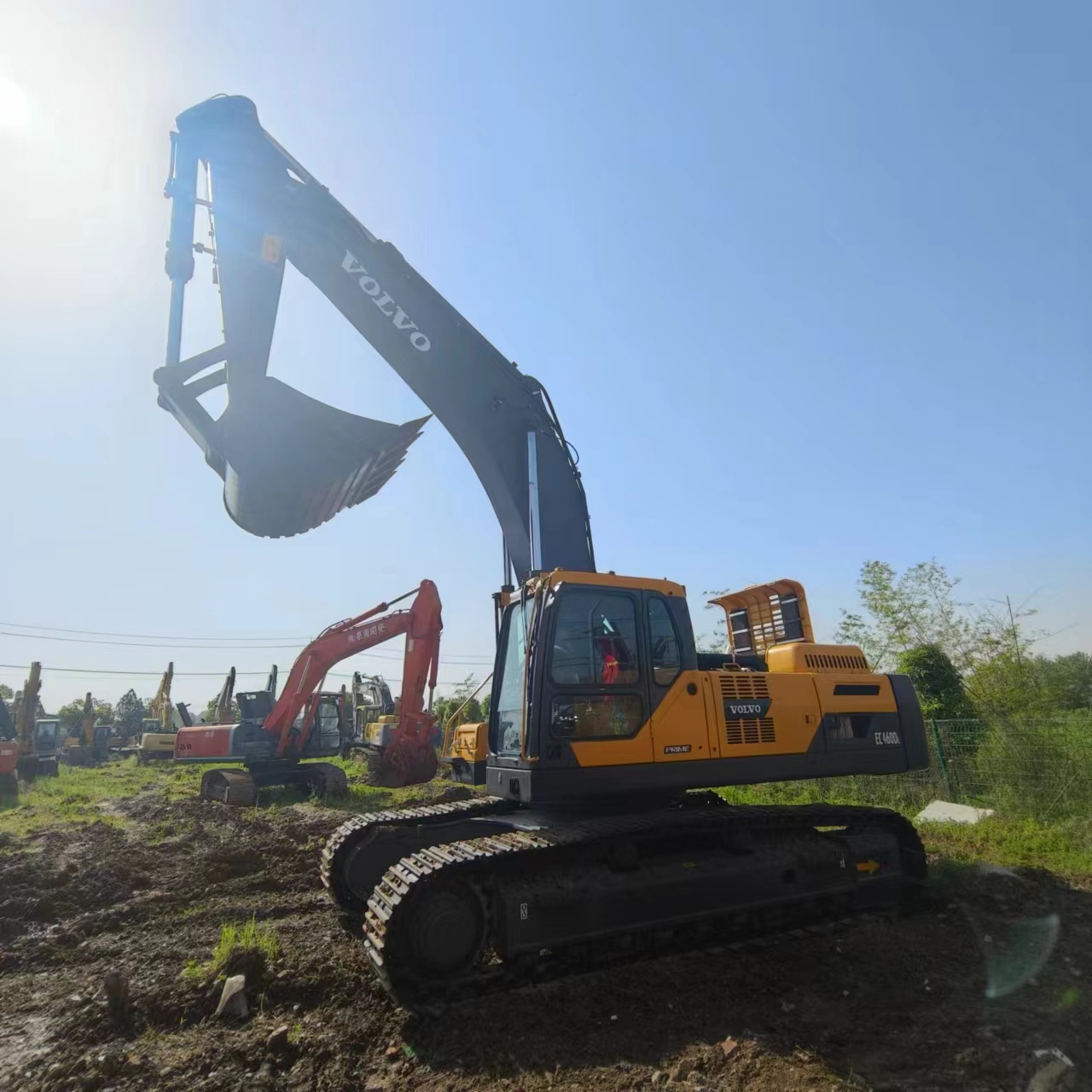 VOLVO EC460 - حفارات زحافة: صور 4 VOLVO EC460 - حفارات زحافة: صور 4
