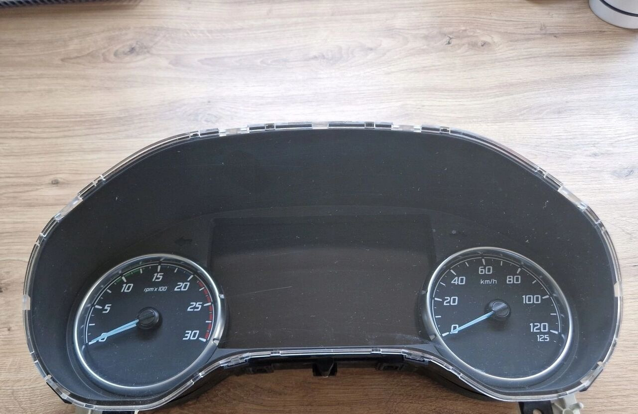 Bedford F-MAX JC46-10849-AP   Ford F-MAX - لوحة القيادة - شاحنة: صور 3 Bedford F-MAX JC46-10849-AP   Ford F-MAX - لوحة القيادة - شاحنة: صور 3