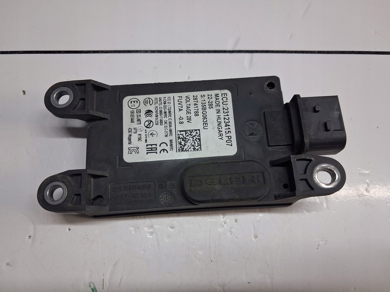 CONTINENTAL RADAR DISTRONIK RENAULT GAMA T C K RANGE VOLVO FH 4 FM 4 FH 5 - النظام الكهربائي - شاحنة: صور 3 CONTINENTAL RADAR DISTRONIK RENAULT GAMA T C K RANGE VOLVO FH 4 FM 4 FH 5 - النظام الكهربائي - شاحنة: صور 3