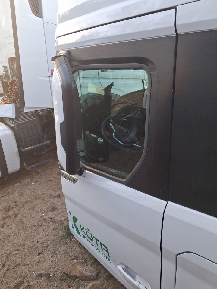 FORD KOMPLETNE LEWE FORD F-MAX 500 TRUCKS EURO 6 - باب و قطع الغيار: صور 2 FORD KOMPLETNE LEWE FORD F-MAX 500 TRUCKS EURO 6 - باب و قطع الغيار: صور 2