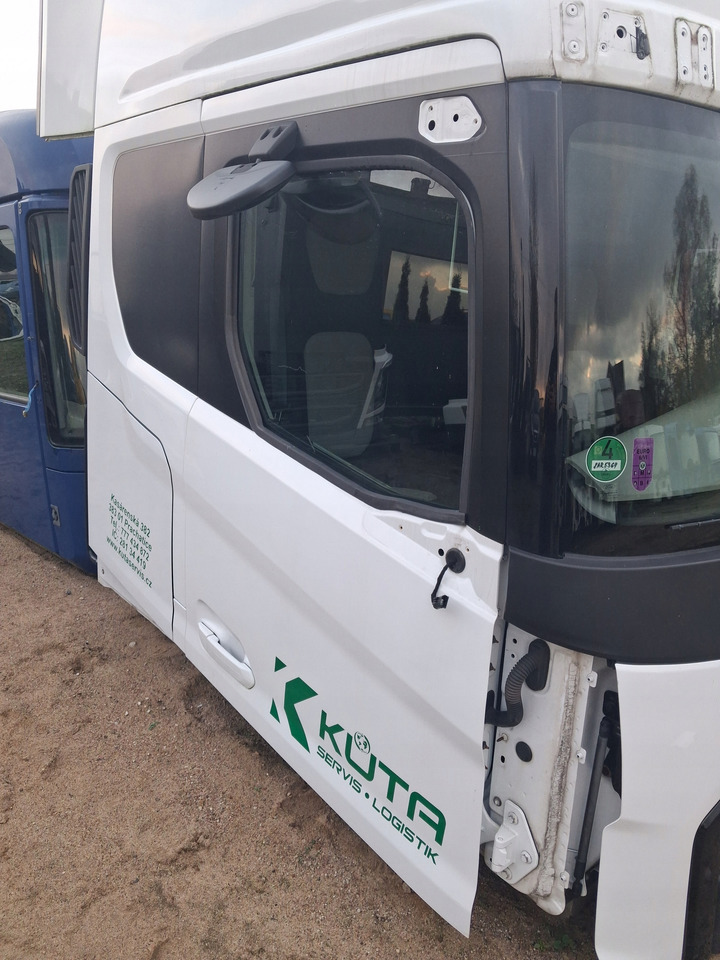 FORD KOMPLETNE PRAWE FORD F-MAX 500 TRUCKS EURO 6 - باب و قطع الغيار - شاحنة: صور 2 FORD KOMPLETNE PRAWE FORD F-MAX 500 TRUCKS EURO 6 - باب و قطع الغيار - شاحنة: صور 2