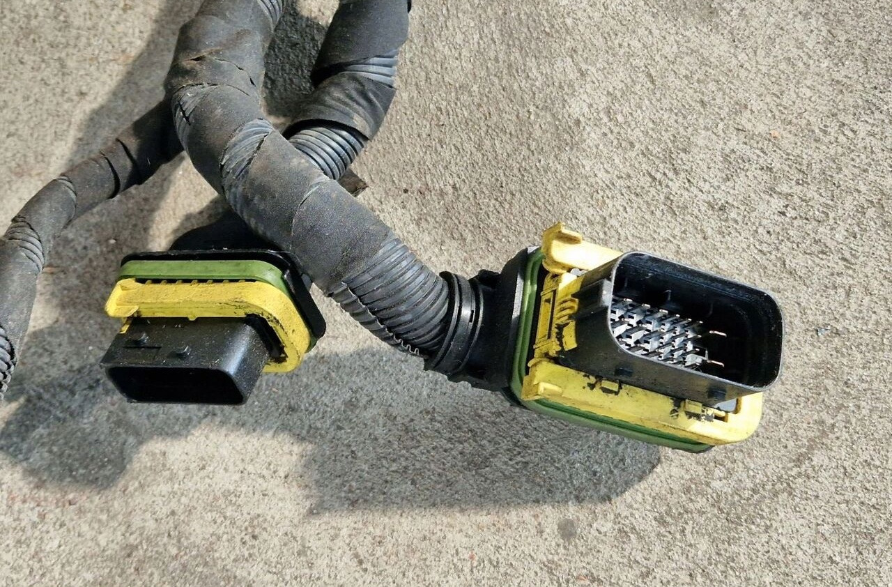 FORD WIĄZKA INSTALACJA RAMY FORD F MAX 5 ROK 2021 - الكابلات / الأسلاك - شاحنة: صور 2 FORD WIĄZKA INSTALACJA RAMY FORD F MAX 5 ROK 2021 - الكابلات / الأسلاك - شاحنة: صور 2