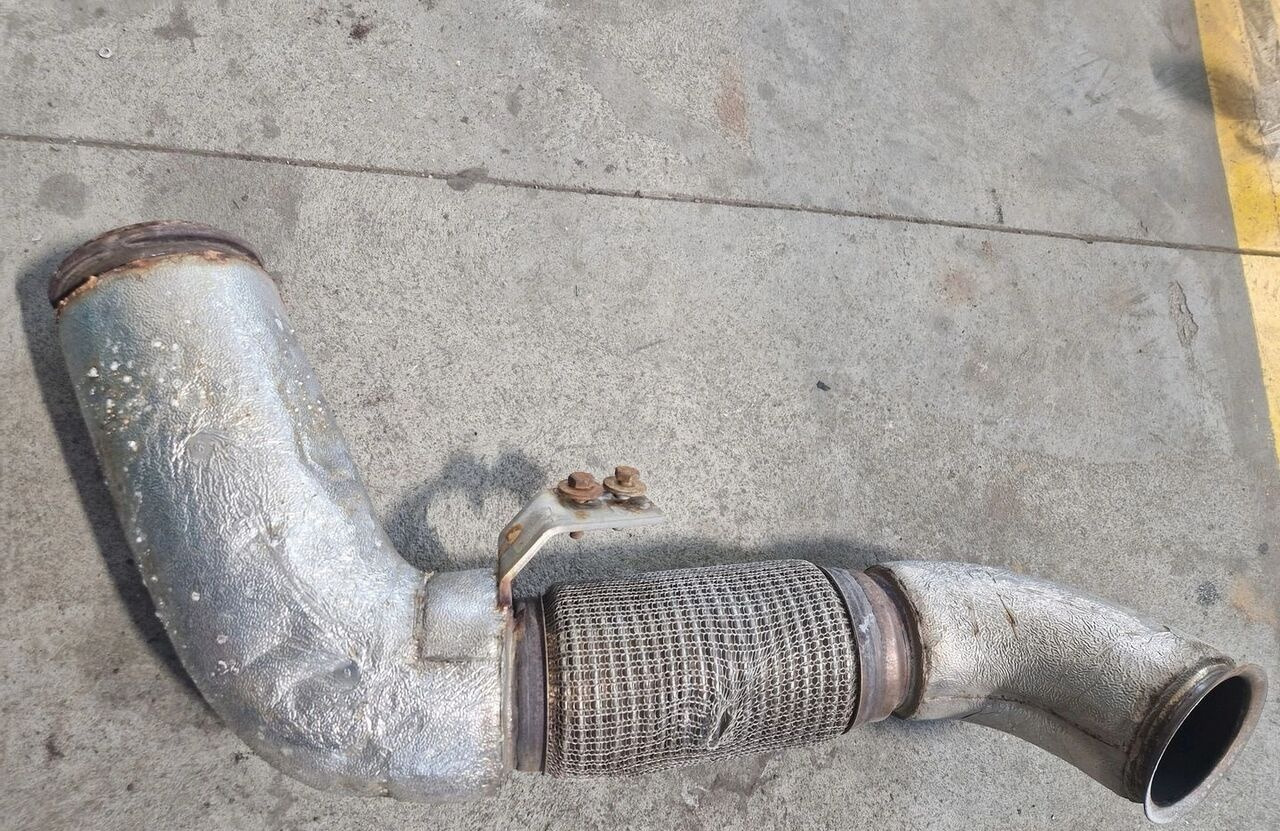 Ford F-MAX CARGO FC46-5A212-AA Ford F-MAX CARGO truck - ماسورة العادم - شاحنة: صور 2 Ford F-MAX CARGO FC46-5A212-AA Ford F-MAX CARGO truck - ماسورة العادم - شاحنة: صور 2