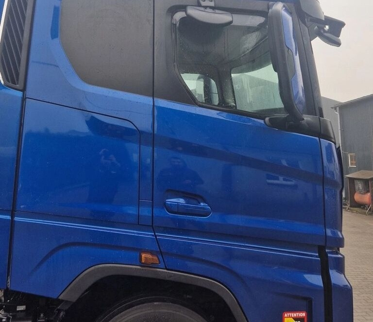 Ford KOMPLETNA F-MAX TRUCKS CARGO 500 for Ford FORD F-MAX TRUCKS CARGO 500 - الكبائن: صور 5 Ford KOMPLETNA F-MAX TRUCKS CARGO 500 for Ford FORD F-MAX TRUCKS CARGO 500 - الكبائن: صور 5