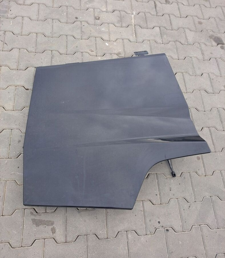 KLAPA SCHOWKA DRZWICZKI PRAWE Renault GAMA RANGE T - هيكل السيارة الخارجية - شاحنة: صور 1 KLAPA SCHOWKA DRZWICZKI PRAWE Renault GAMA RANGE T - هيكل السيارة الخارجية - شاحنة: صور 1