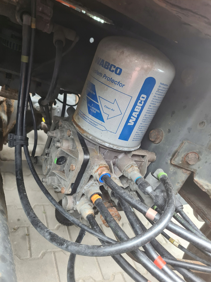 KNORR-BREMSE ZAWÓR OSUSZACZA APM EL1100 RENAULT PREMIUM MAGNUM LANDER KERAX MIDLUM DXI - أجزاء الفرامل - شاحنة: صور 1 KNORR-BREMSE ZAWÓR OSUSZACZA APM EL1100 RENAULT PREMIUM MAGNUM LANDER KERAX MIDLUM DXI - أجزاء الفرامل - شاحنة: صور 1