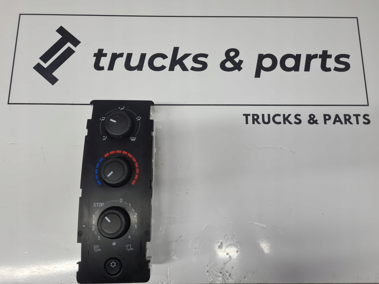 PANEL KLIMATYZACJI NAWIEWU RENAULT DXI LIFT GAMA D WIDE VOLVO FL FE LIFT - التدفئة / التهوية: صور 2 PANEL KLIMATYZACJI NAWIEWU RENAULT DXI LIFT GAMA D WIDE VOLVO FL FE LIFT - التدفئة / التهوية: صور 2