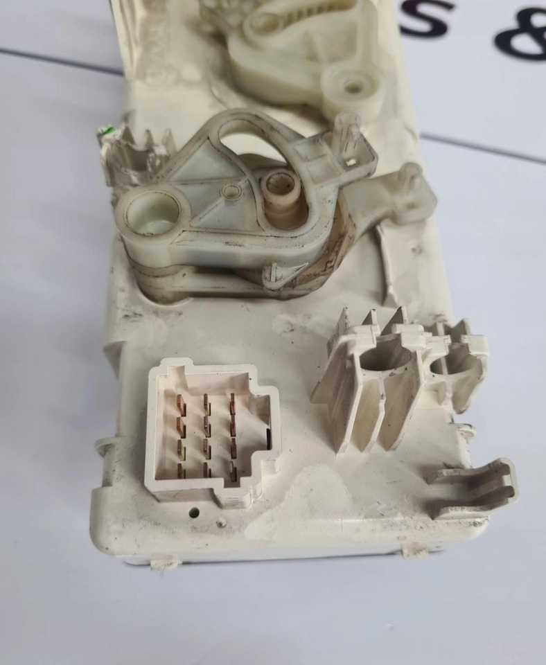 PANEL OGRZEWANIA KLIMATYZACJI NAWIEWU RENAULT DXI LIFT VOLVO FL FE LIFT - التدفئة / التهوية: صور 3 PANEL OGRZEWANIA KLIMATYZACJI NAWIEWU RENAULT DXI LIFT VOLVO FL FE LIFT - التدفئة / التهوية: صور 3