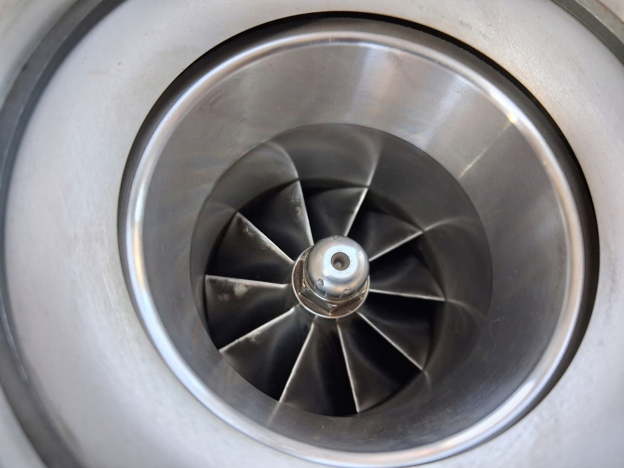 RENAULT 23037072 - الشاحن التوربيني: صور 3 RENAULT 23037072 - الشاحن التوربيني: صور 3