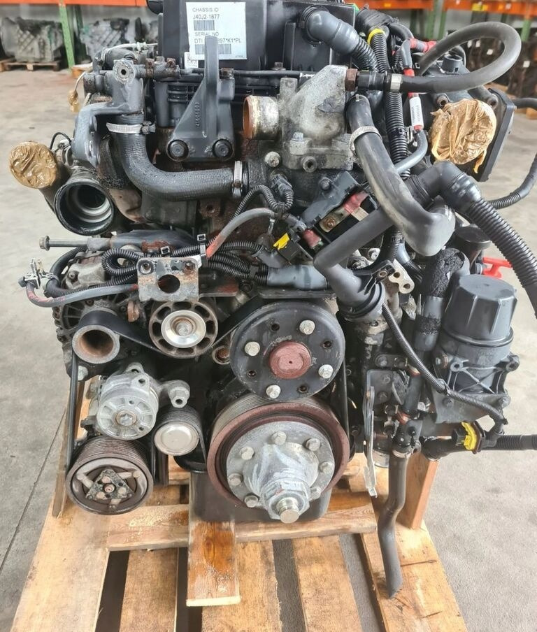 المحرك - شاحنة Renault D12 240 DTI5   Renault D12 GAMA D: صور 6