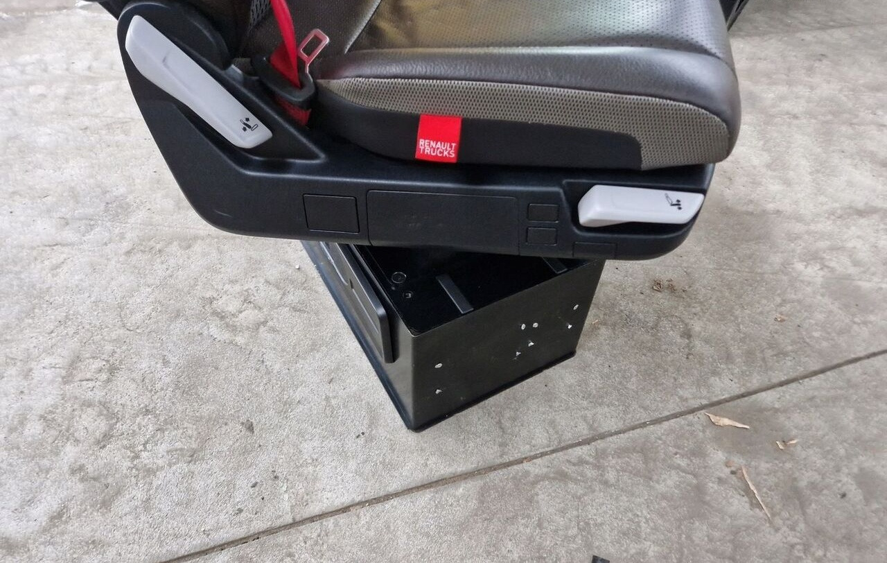 Renault FOTEL SIEDZENIE PASAŻERA RENAULT RANGE GAMA T C K OBROTOWY OBRAC - مقاعد السيارات - شاحنة: صور 2 Renault FOTEL SIEDZENIE PASAŻERA RENAULT RANGE GAMA T C K OBROTOWY OBRAC - مقاعد السيارات - شاحنة: صور 2