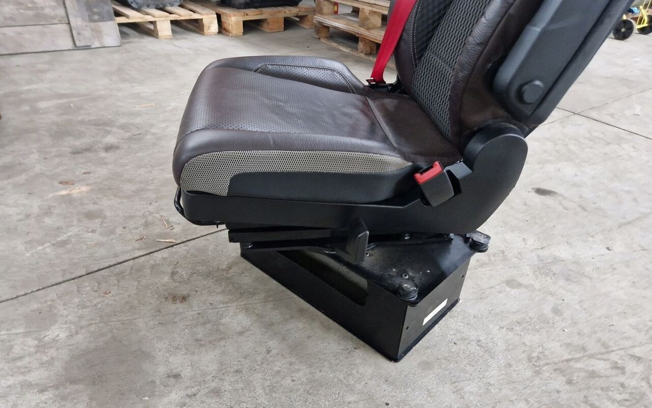 Renault FOTEL SIEDZENIE PASAŻERA RENAULT RANGE GAMA T C K OBROTOWY OBRAC - مقاعد السيارات - شاحنة: صور 3 Renault FOTEL SIEDZENIE PASAŻERA RENAULT RANGE GAMA T C K OBROTOWY OBRAC - مقاعد السيارات - شاحنة: صور 3