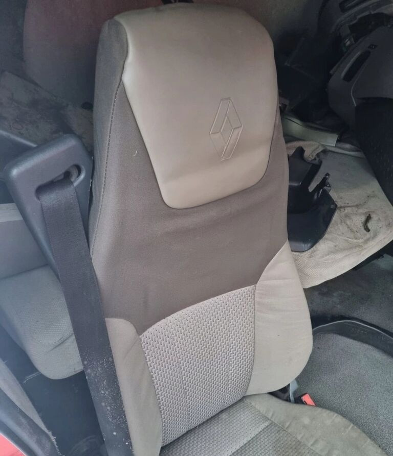 Renault PREMIUM DXI Renault - مقاعد السيارات - شاحنة: صور 2 Renault PREMIUM DXI Renault - مقاعد السيارات - شاحنة: صور 2