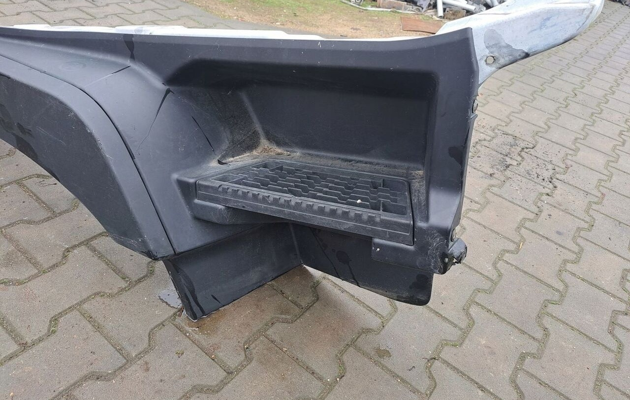 Renault STOPNICA GÓRNA STOPIEŃ PRAWY RENAULT GAMA T RANGE - خطوة جانبية - شاحنة: صور 1 Renault STOPNICA GÓRNA STOPIEŃ PRAWY RENAULT GAMA T RANGE - خطوة جانبية - شاحنة: صور 1