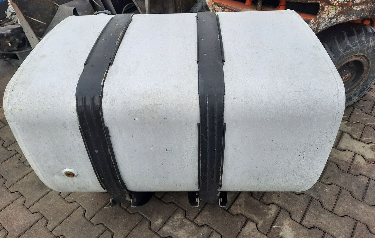 Renault ZBIORNIK PALIWA RENAULT GAMA RANGE T 100/70/70 20503505 - خزان وقود - شاحنة: صور 2 Renault ZBIORNIK PALIWA RENAULT GAMA RANGE T 100/70/70 20503505 - خزان وقود - شاحنة: صور 2