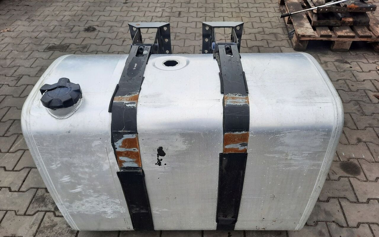 Renault ZBIORNIK PALIWA RENAULT GAMA T RANGE 100/70/70 21655306 - خزان وقود - شاحنة: صور 2 Renault ZBIORNIK PALIWA RENAULT GAMA T RANGE 100/70/70 21655306 - خزان وقود - شاحنة: صور 2