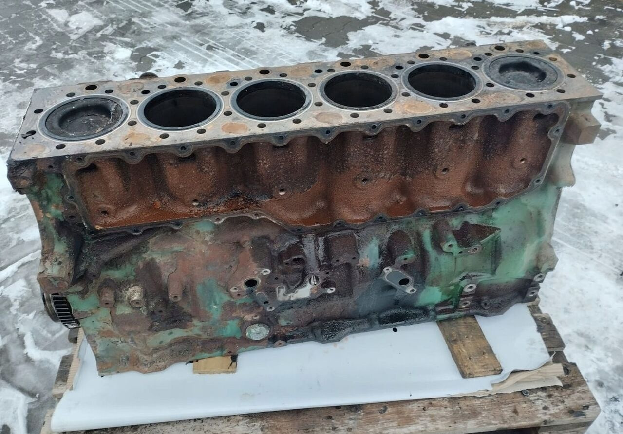 VOLVO BLOK SILNIKA SŁUPEK TŁOKI WAŁ VOLVO FM FH 13 D13A - كتلة اسطوانة - شاحنة: صور 1 VOLVO BLOK SILNIKA SŁUPEK TŁOKI WAŁ VOLVO FM FH 13 D13A - كتلة اسطوانة - شاحنة: صور 1