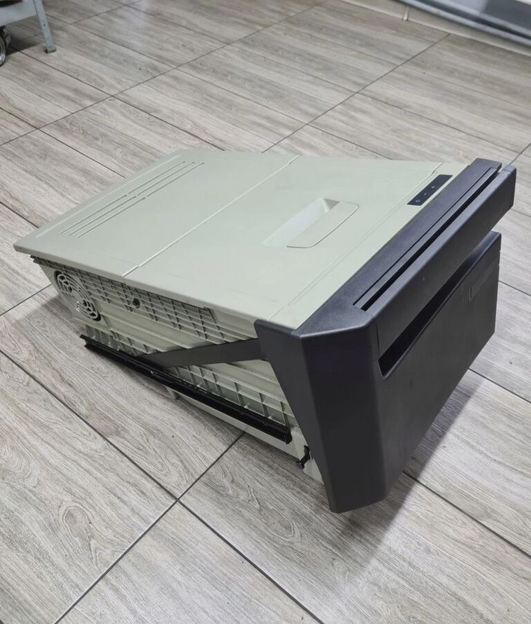 VOLVO LODÓWKA CHŁODZIARKA VOLVO FH 4 FH 5 EURO 6 - الكابينة والداخلية - شاحنة: صور 4 VOLVO LODÓWKA CHŁODZIARKA VOLVO FH 4 FH 5 EURO 6 - الكابينة والداخلية - شاحنة: صور 4