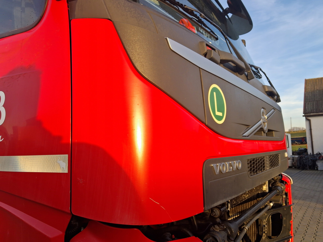 VOLVO MASKA KOMPLETNA GÓRNA ATRAPA KABINY VOLVO FM 4 FMX EURO 6 - هود - شاحنة: صور 4 VOLVO MASKA KOMPLETNA GÓRNA ATRAPA KABINY VOLVO FM 4 FMX EURO 6 - هود - شاحنة: صور 4