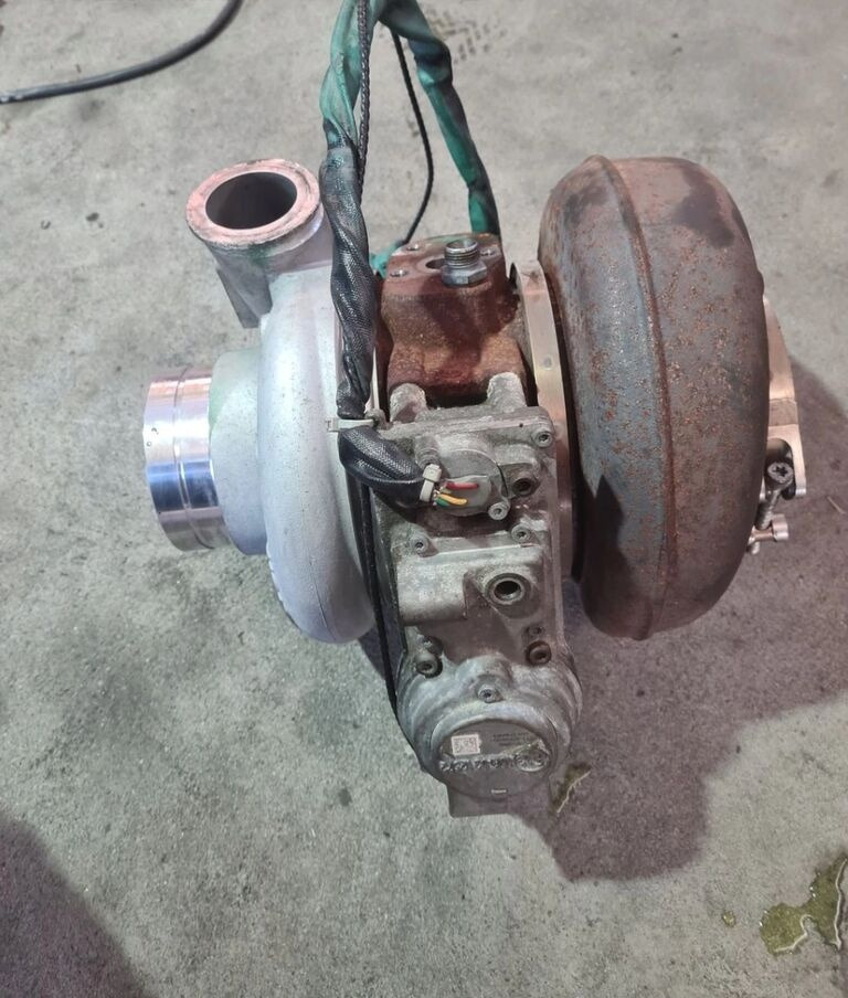 VOLVO TURBINA TURBOSPRĘŻARKA FH 16 D16K 750 EURO 6 3789660 HW-3789663 - الشاحن التوربيني - شاحنة: صور 4 VOLVO TURBINA TURBOSPRĘŻARKA FH 16 D16K 750 EURO 6 3789660 HW-3789663 - الشاحن التوربيني - شاحنة: صور 4