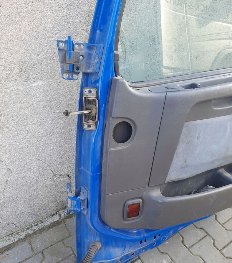 Volvo FH 12 13 - باب و قطع الغيار - شاحنة: صور 4 Volvo FH 12 13 - باب و قطع الغيار - شاحنة: صور 4