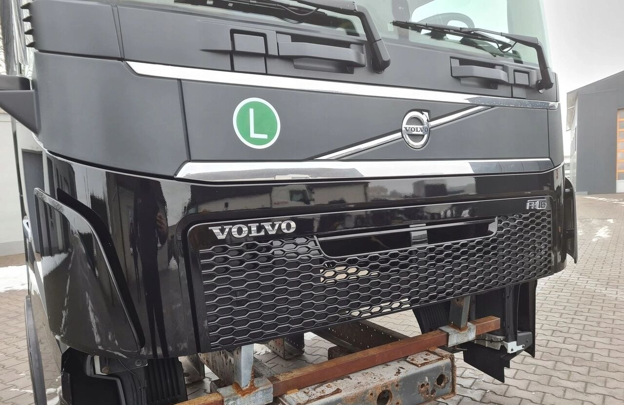 Volvo MASKA KOMPLETNA GÓRNA ATRAPA KABINY FH 16 EURO 6 Volvo VOLVO FH 16 EURO 6 - كأس مترعة - شاحنة: صور 1 Volvo MASKA KOMPLETNA GÓRNA ATRAPA KABINY FH 16 EURO 6 Volvo VOLVO FH 16 EURO 6 - كأس مترعة - شاحنة: صور 1