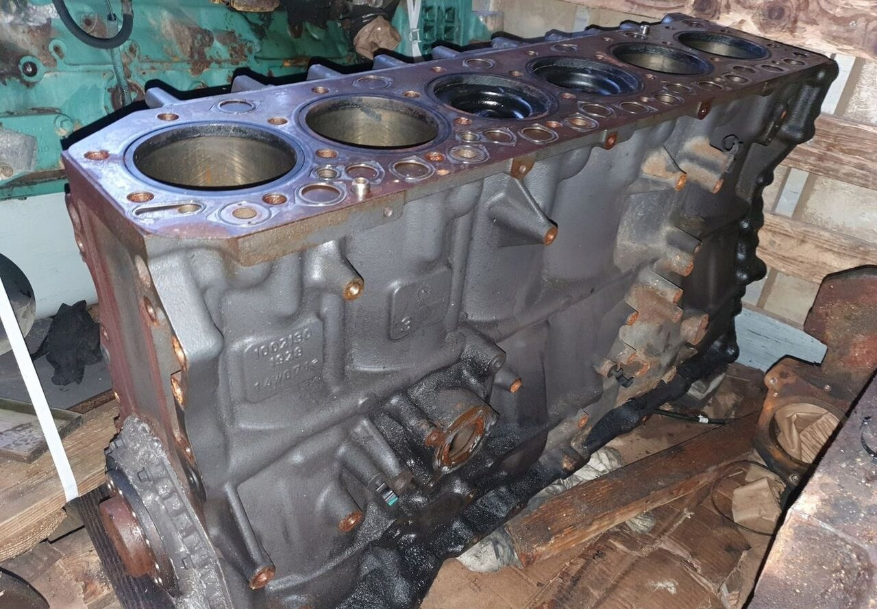 Volvo Renault 460 430 - كتلة اسطوانة - شاحنة: صور 3 Volvo Renault 460 430 - كتلة اسطوانة - شاحنة: صور 3