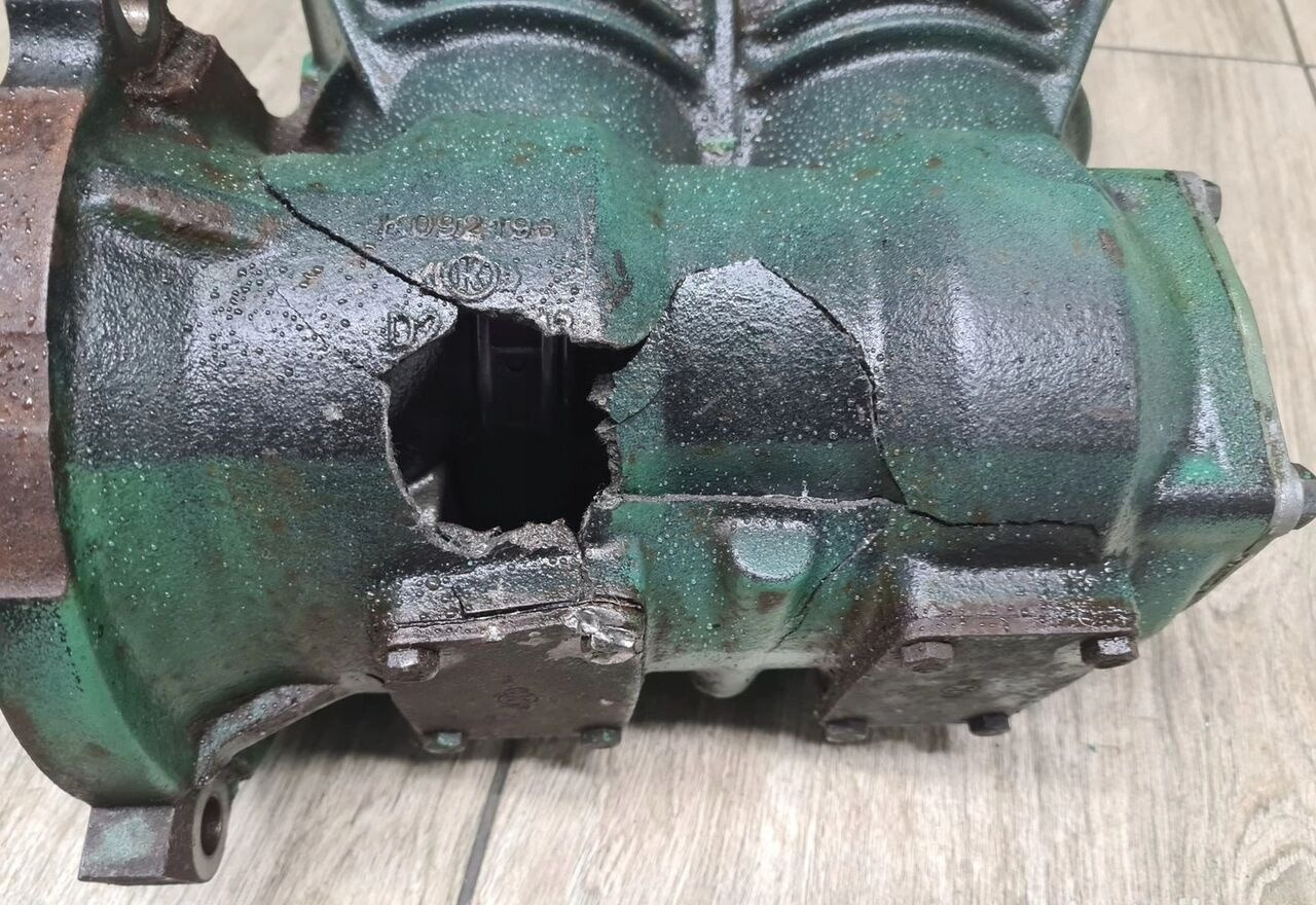 Volvo SPRĘŻARKA KOMPRESOR POWIETRZA FH 4 FH 16 EURO 6 22083113 Volvo VOLVO FH 4 FH 16 EURO 6 22083113 - كمبروسر مكيف - شاحنة: صور 4 Volvo SPRĘŻARKA KOMPRESOR POWIETRZA FH 4 FH 16 EURO 6 22083113 Volvo VOLVO FH 4 FH 16 EURO 6 22083113 - كمبروسر مكيف - شاحنة: صور 4