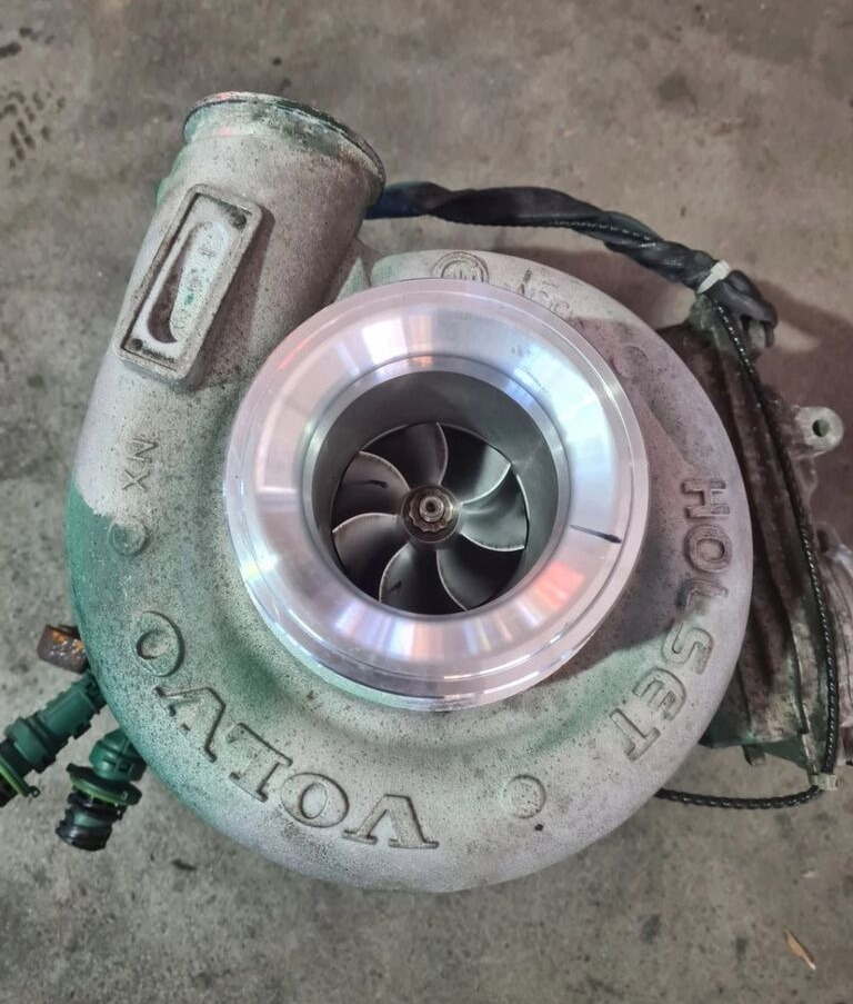 Volvo TURBINA TURBOSPRĘŻARKA FH 16 D16K 750 EURO 6 3789660 HW-3789663 Volvo VOLVO FH 16 D16K 750 EURO 6 3789660 HW-3789663 - الشاحن التوربيني - شاحنة: صور 2 Volvo TURBINA TURBOSPRĘŻARKA FH 16 D16K 750 EURO 6 3789660 HW-3789663 Volvo VOLVO FH 16 D16K 750 EURO 6 3789660 HW-3789663 - الشاحن التوربيني - شاحنة: صور 2