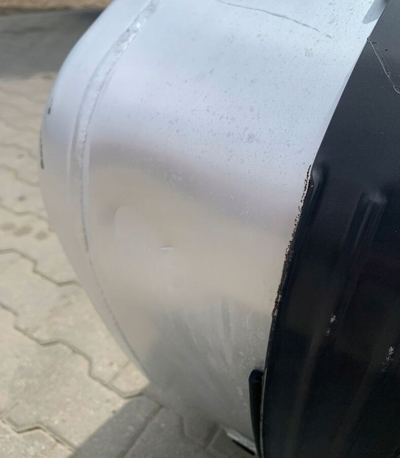 Volvo ZBIORNIK PALIWA RENAULT GAMA T VOLVO FH 4 FM 4 LOW DECK 82x69x56 21516469 - خزان وقود - شاحنة: صور 3 Volvo ZBIORNIK PALIWA RENAULT GAMA T VOLVO FH 4 FM 4 LOW DECK 82x69x56 21516469 - خزان وقود - شاحنة: صور 3