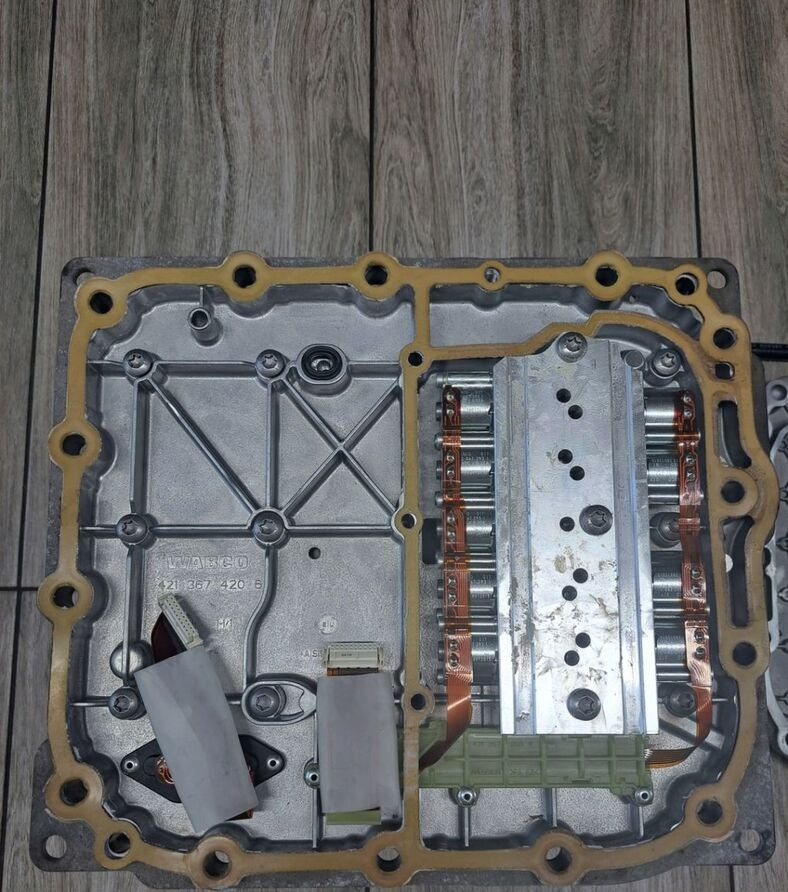 WABCO WYBIERAK SKRZYNI BIEGÓW SPO2812 I-SHIFT DUAL CLUTCH AUTOMAT VOLV - كتلة التحكم - شاحنة: صور 3 WABCO WYBIERAK SKRZYNI BIEGÓW SPO2812 I-SHIFT DUAL CLUTCH AUTOMAT VOLV - كتلة التحكم - شاحنة: صور 3