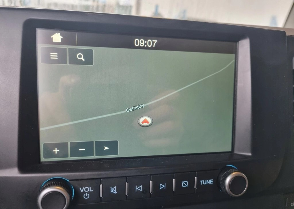 WYŚWIETLACZ PANEL RADIA NAWIGACJI FORD F-MAX CARGO H625 JC46 18K931 FA - الكابينة والداخلية: صور 2 WYŚWIETLACZ PANEL RADIA NAWIGACJI FORD F-MAX CARGO H625 JC46 18K931 FA - الكابينة والداخلية: صور 2