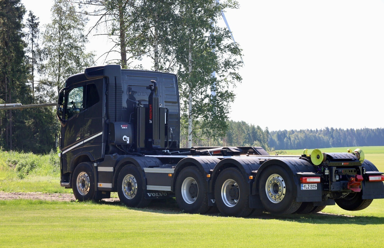 Volvo FH16 750 10X4 - شاحنة ذات الخطاف: صور 3 Volvo FH16 750 10X4 - شاحنة ذات الخطاف: صور 3