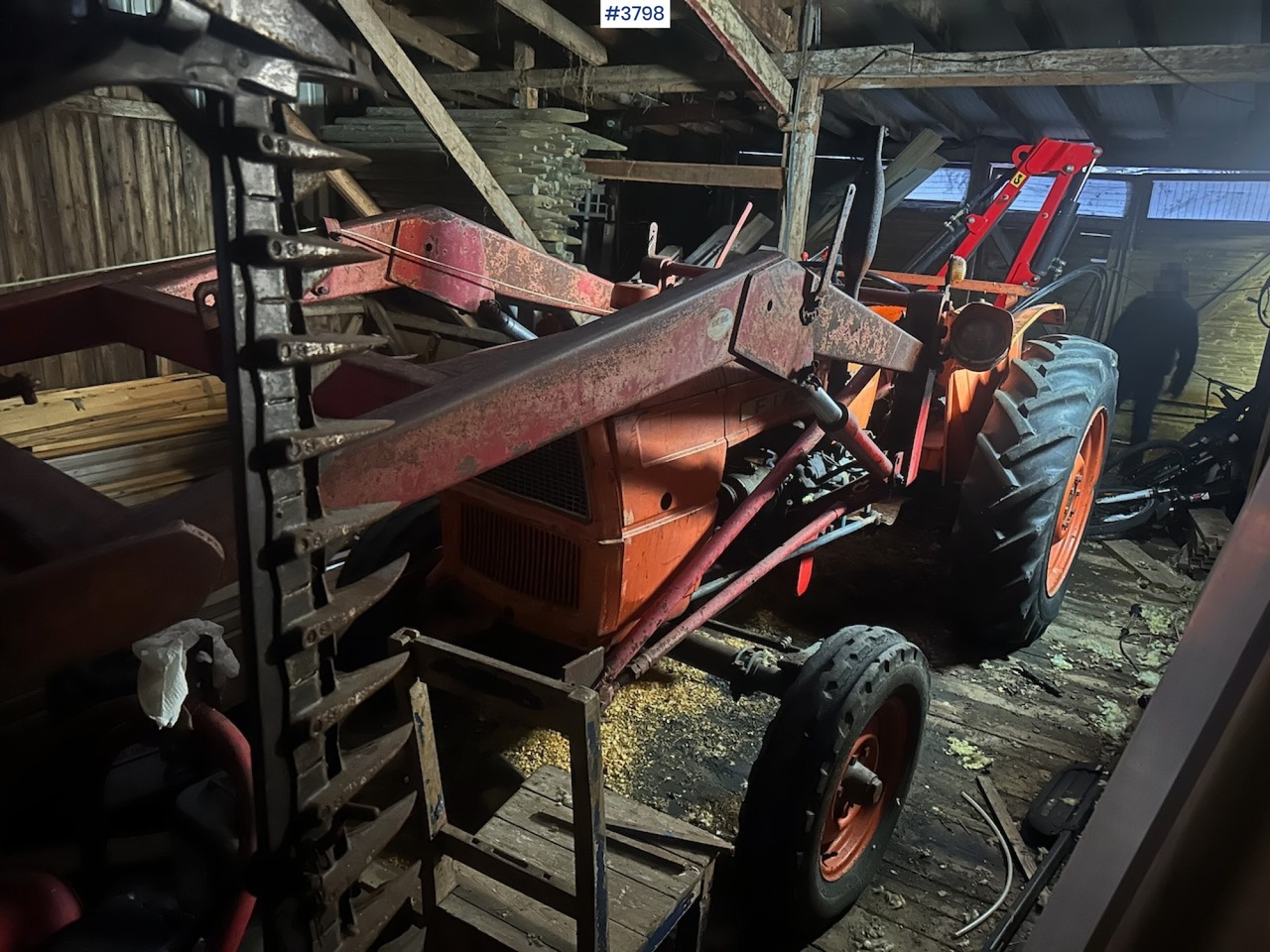 1900 Fiat 415 tractor w/ front loader and Wee edge mower - جرار: صور 1 1900 Fiat 415 tractor w/ front loader and Wee edge mower - جرار: صور 1