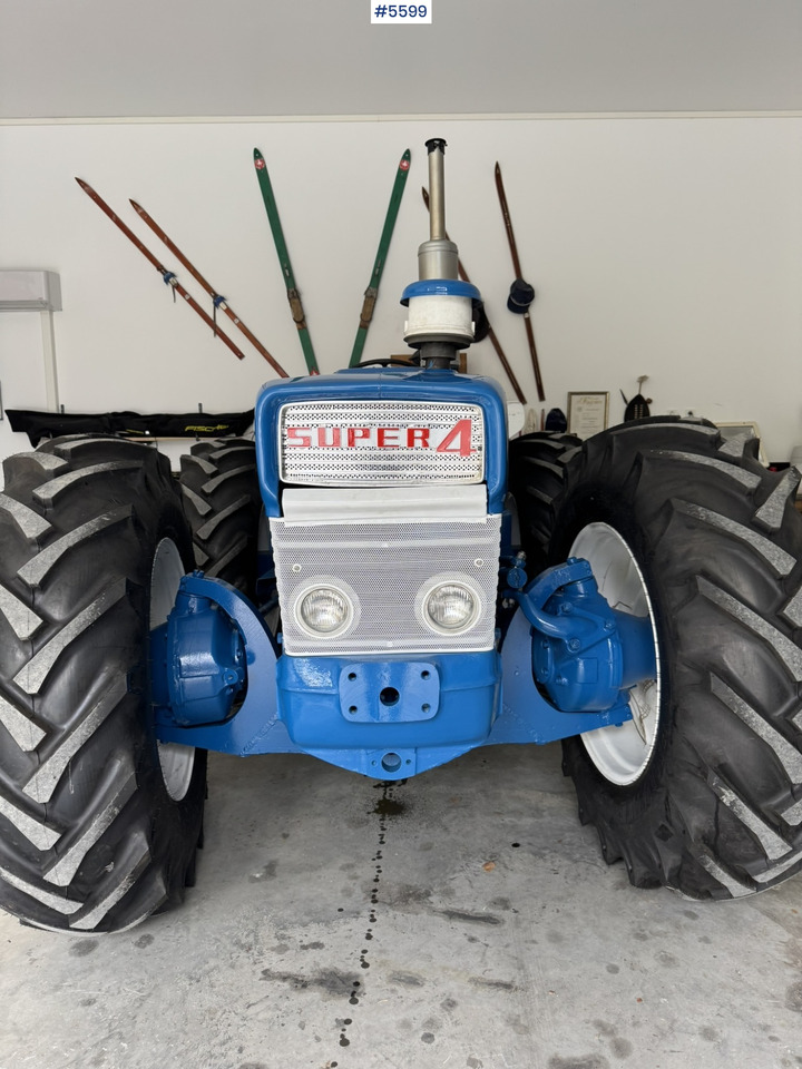 جرار 1966 Ford County 654 Tractor: صور 7