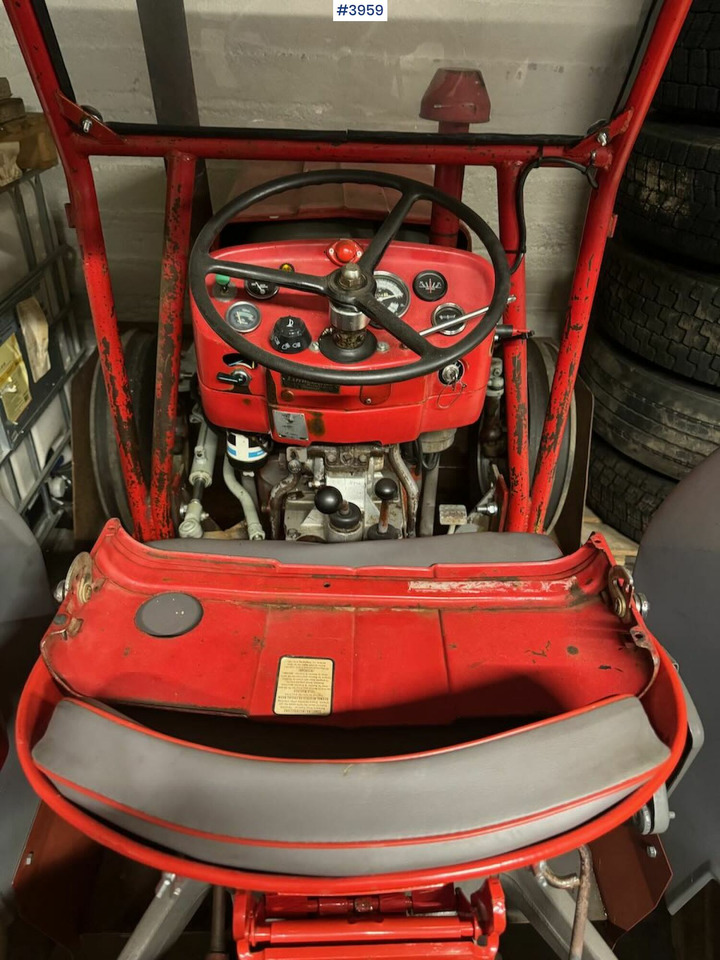 1971 Massey Ferguson 135 - جرار: صور 4 1971 Massey Ferguson 135 - جرار: صور 4