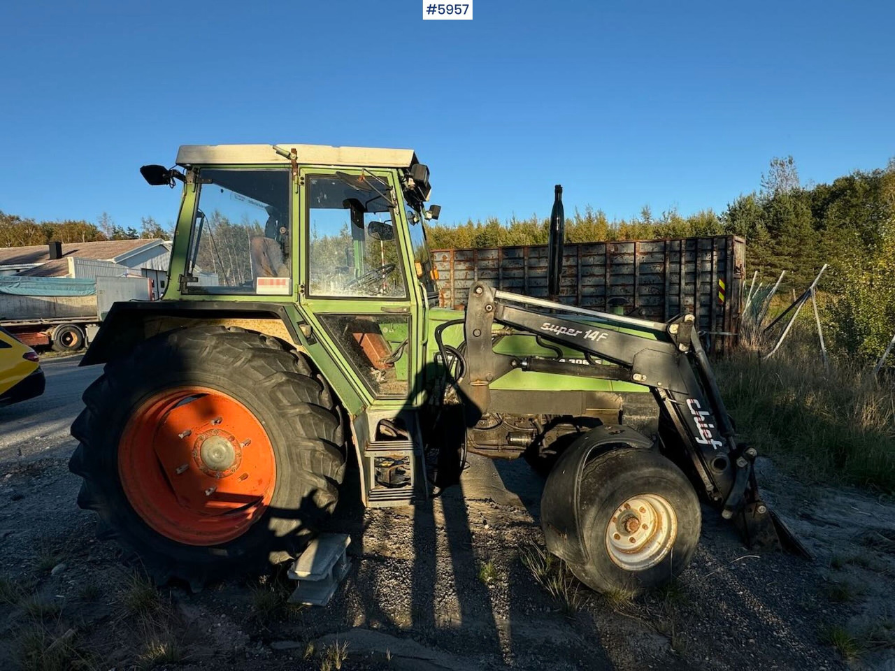 1982 Fendt 306LS 4x2 with front loader - جرار: صور 2 1982 Fendt 306LS 4x2 with front loader - جرار: صور 2
