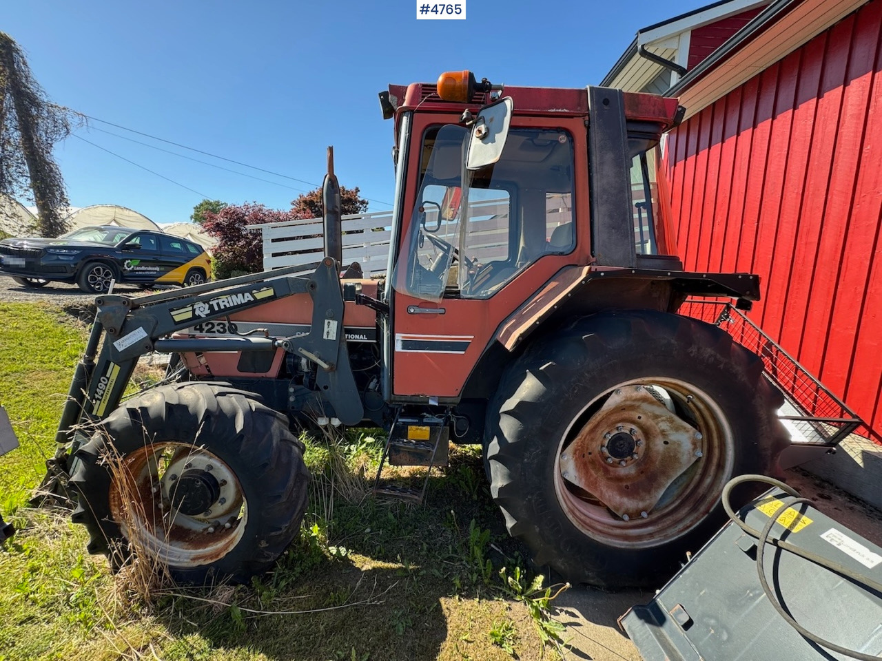 1995 Case International 4230 w/front loader. - جرار: صور 1 1995 Case International 4230 w/front loader. - جرار: صور 1