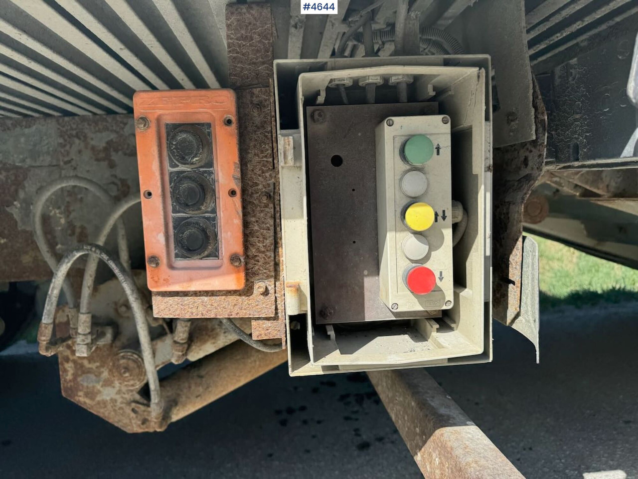 شاحنة نقل المواشي شاحنة 1997 Volvo FL12 6x2 Dyretransportbil: صور 17