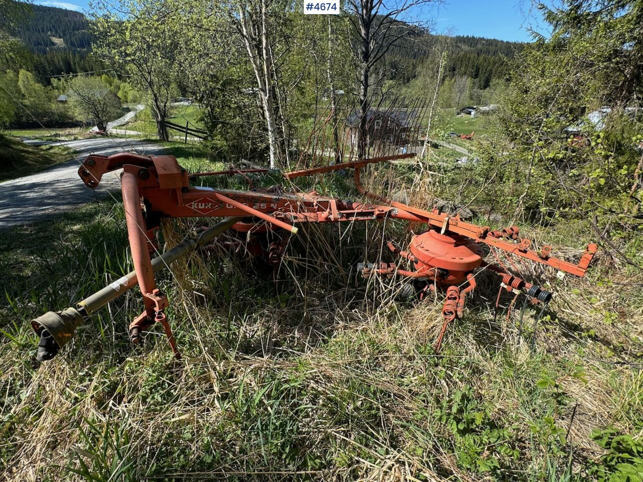1998 Kuhn GRS 25 - معدات القش: صور 1 1998 Kuhn GRS 25 - معدات القش: صور 1