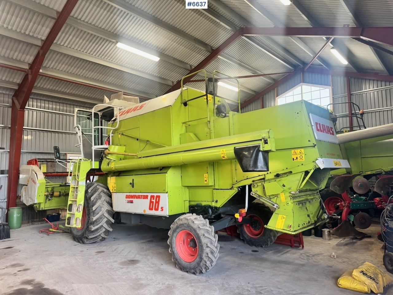 1999 Claas Dominator 68 S combine harvester with twin wheels. Well-maintained / Recently upgraded! - حصادة شاملة: صور 4 1999 Claas Dominator 68 S combine harvester with twin wheels. Well-maintained / Recently upgraded! - حصادة شاملة: صور 4