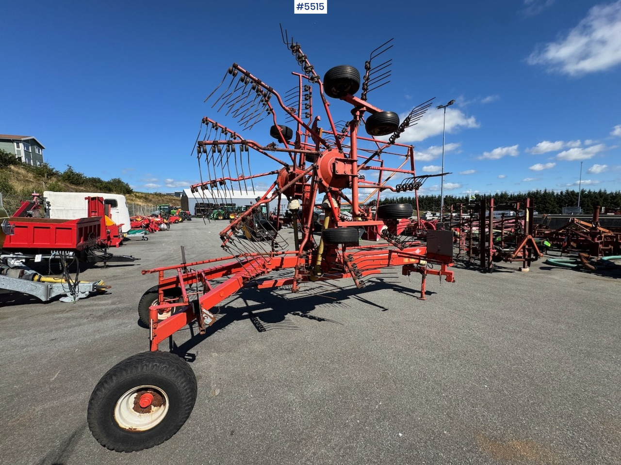 2002 Kuhn GA 7301 Collecting rake - معدات القش: صور 1 2002 Kuhn GA 7301 Collecting rake - معدات القش: صور 1