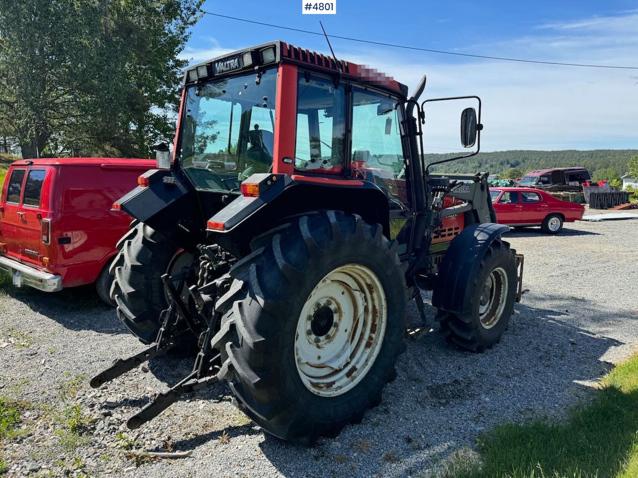 2002 Valtra 6300 4x4 w/ front loader - جرار: صور 5 2002 Valtra 6300 4x4 w/ front loader - جرار: صور 5